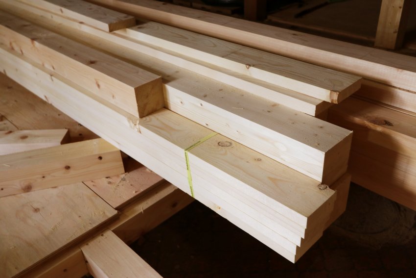 höövelmaterjal, hööveldatud puit, saematerjal, terrassilauad, voodrilauad, kuidas valida ehituspuitu, ehituspuidu sordid, kvaliteediklass, saunapuit, terrassimaterjal