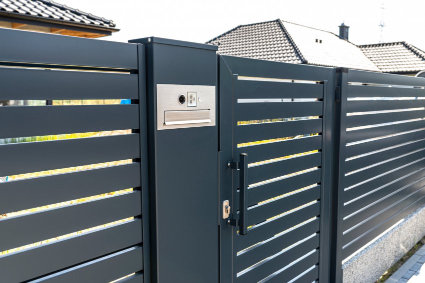 integreeritud postkast, postkast, kuidas valida postkasti, postkasti kinnitamine, postkasti valik, metallpostkast, metallist postkast, roostevabast terasest, integreeritud postkast