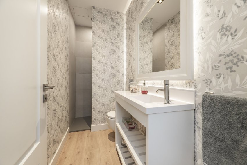 vannitoa renoveerimine, vannitoa remont, väike vannituba, sisekujundus, siseviimistlustööd, vannitoa kujundamine, plaatimistööd, torutööd